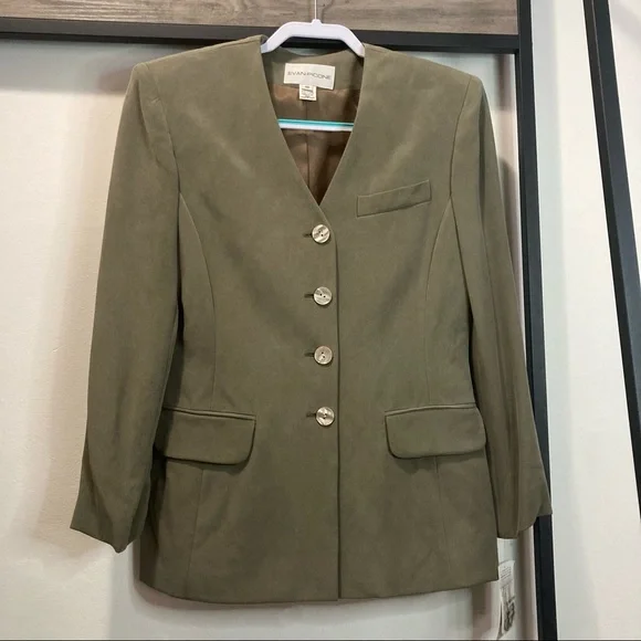 100% Silk Green Blazer With Opal Buttons NWT